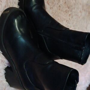 Just above ankle black boots